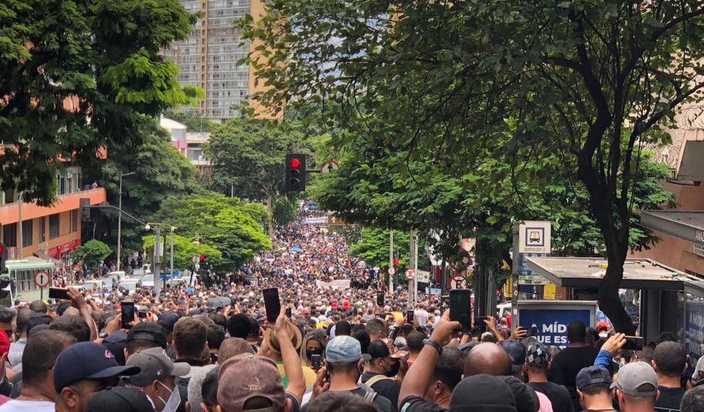 Após manifestação, servidores das forças de segurança entram em greve