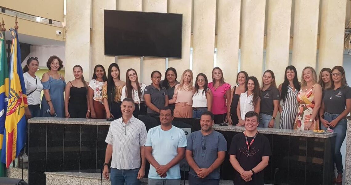 Câmara de Muriaé presta homenagens pelo Dia Internacional da Mulher