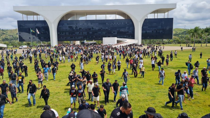 Forças da Segurança Pública protestam em BH