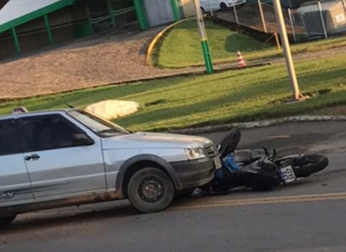 Motociclista fica ferido após acidente na BR 356