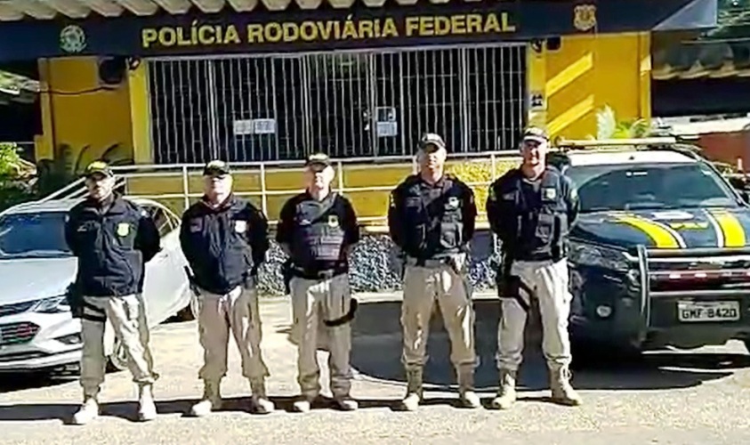 PRF presta homenagem aos agentes mortos