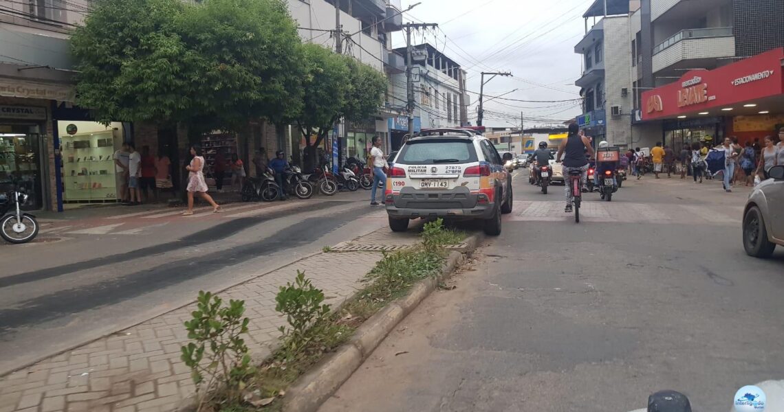 Relojoaria é assaltada na Barra