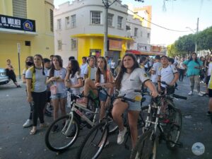 II Caminhada Ecológica e XIV Passeio Ciclístico do Colégio Equipe Muriaé