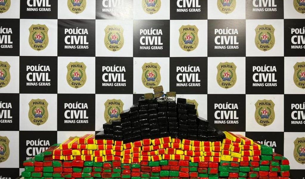 Duzentos quilos de maconha apreendidas em estacionamento