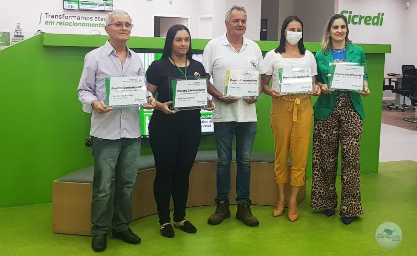 Sicredi entrega Fundo Social para instituições filantrópicas