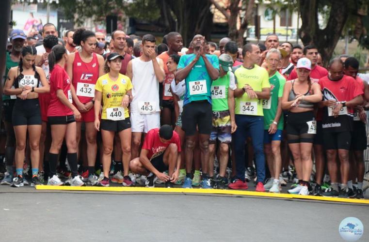 Realizada a tradicional Corrida da Fogueira