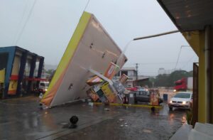 Os estragos da tempestade em Muriaé