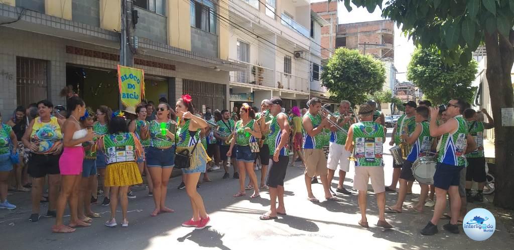 Bloco do Bicão agita ruas do bairro