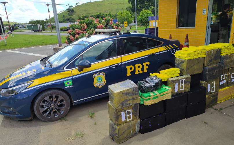 PRF apreende cerca de 590 kg de maconha