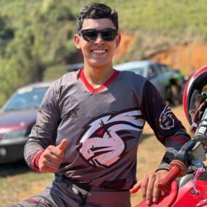 Jovem morre após competição de motocross