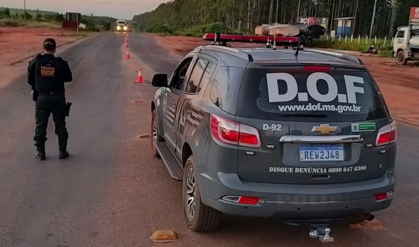 Carro com placas de Muriaé e drogas foi apreendido no MS