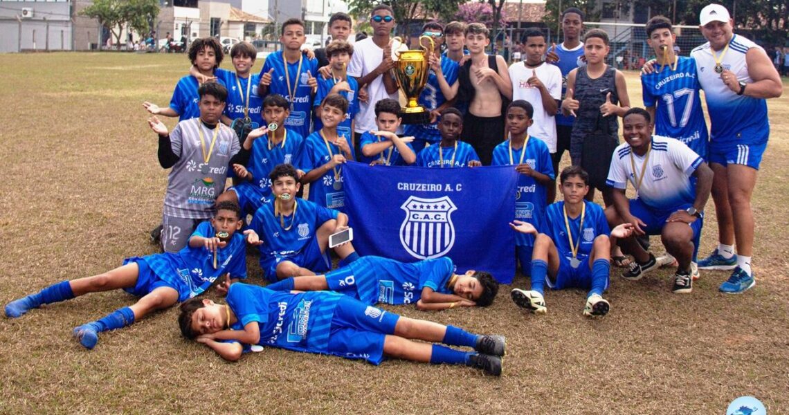 Cruzeiro Sub 13 Campeão da Liga Esportiva de Cataguases