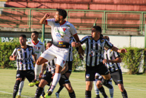 NAC goleia Tupi em JF