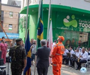 Desfile da Independência na Praça João Pinheiro