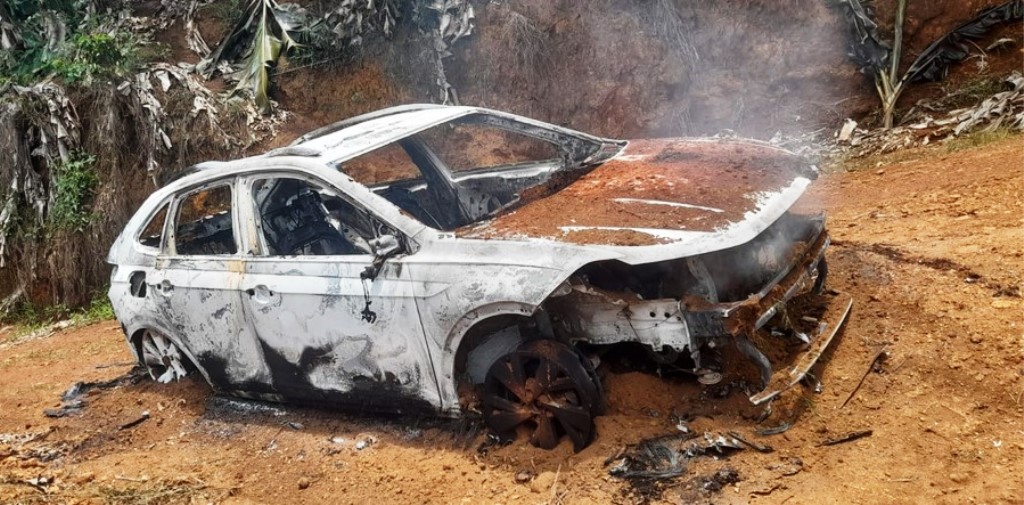 Idoso é feito refém e bandidos fogem com dinheiro