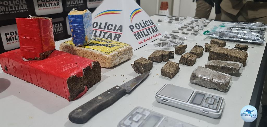 Dupla é presa por tráfico de drogas